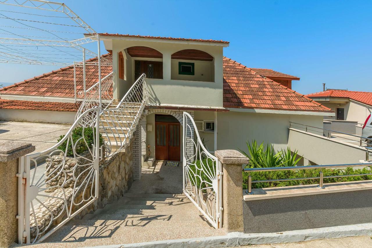 Apartment Marijana Omis Ngoại thất bức ảnh